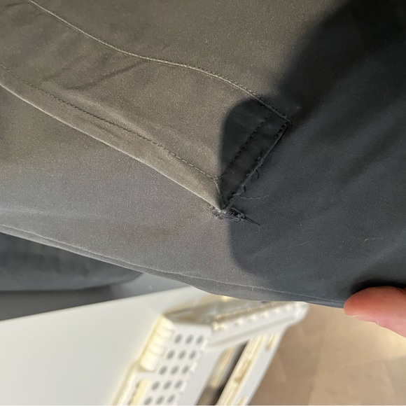 Small Men’s Canada Goose GARIBALDI PARKA - Picture 8 of 12